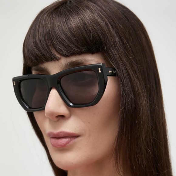 NEW GG1520S 001 GUCCI BLACK GREY GEOMETRIC WOMEN GUCCI SUNGLASSES - Picture 1 of 13